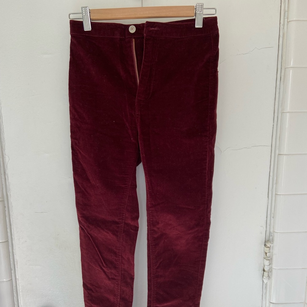Pull and bear jeans.